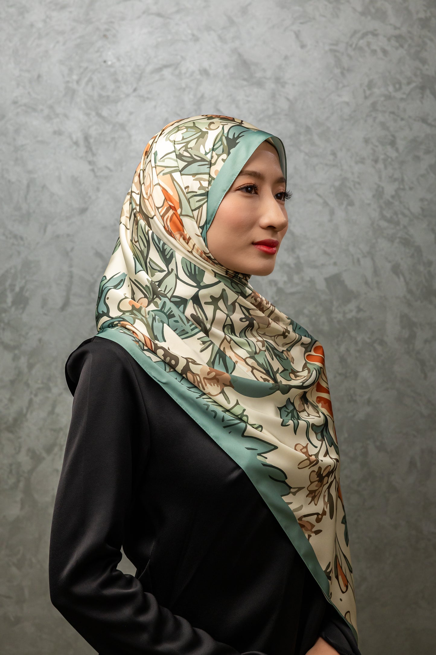 Eva Shawl