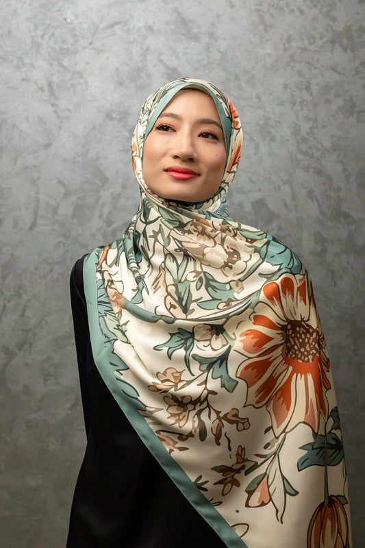 Eva Shawl